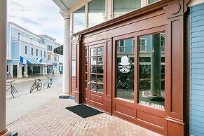 Bicycle Street Inn and Suites