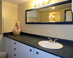 Edgewater Resorts - Edgewater Cottages