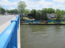 Edgewater Resorts - Edgewater Cottages