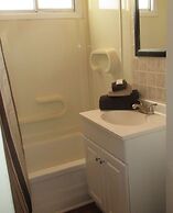 Edgewater Resorts - Edgewater by the Bay