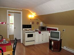 Edgewater Resorts - Edgewater Inn