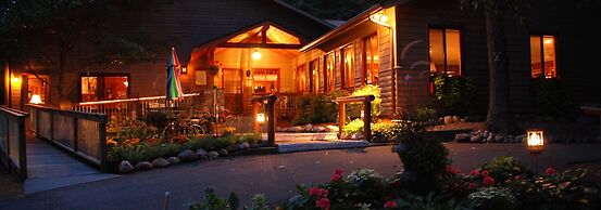 Lost Lake Lodge