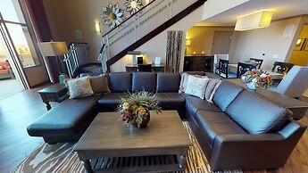 ClubHouse Hotel & Suites - Fargo