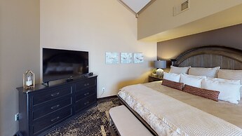 ClubHouse Hotel & Suites - Fargo