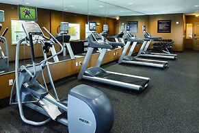 ClubHouse Hotel & Suites - Fargo