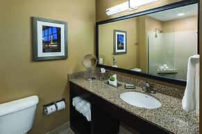 ClubHouse Hotel & Suites - Fargo