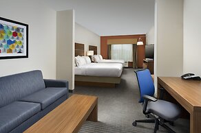 Holiday Inn Express & Suites Bay City, an IHG Hotel