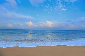 Pandanus Beach Resort & Spa