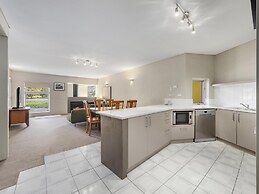 Oaks Lake Crackenback Resort