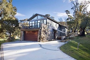 Lake Crackenback Resort & Spa