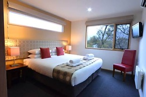 Lake Crackenback Resort & Spa