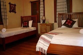 Lao Lu Lodge