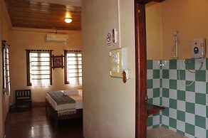 Lao Lu Lodge