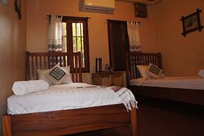 Lao Lu Lodge