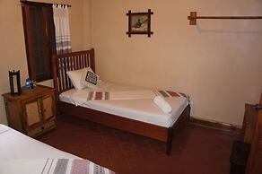 Lao Lu Lodge