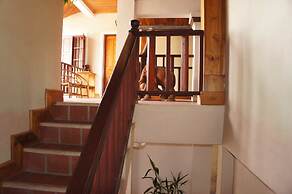 Lao Lu Lodge