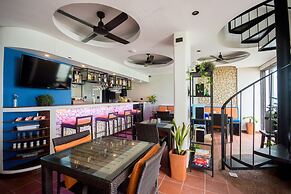 Watercolors Boracay Dive Resort