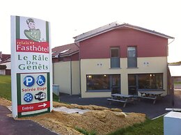 FASTHOTEL LE RALE DES GENETS - Un hôtel FH COLLECTION