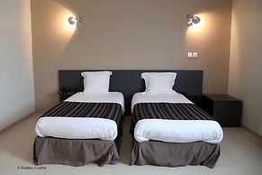FASTHOTEL LE RALE DES GENETS - Un hôtel FH COLLECTION