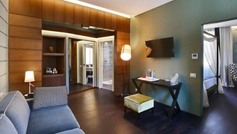 Stendhal Luxury Suites