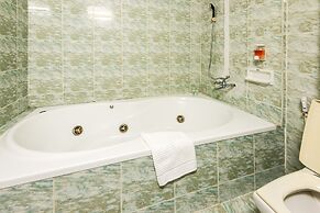 Seashore Pattaya Resort