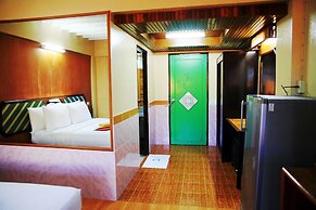 Seashore Pattaya Resort