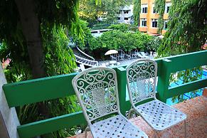 Seashore Pattaya Resort