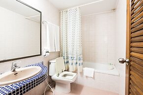 Seashore Pattaya Resort