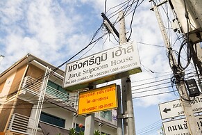 Jang Sripoom House
