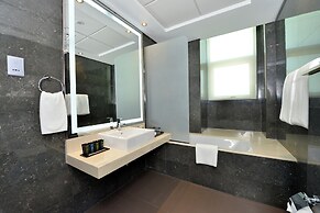 Ramada by Wyndham Manama City Centre