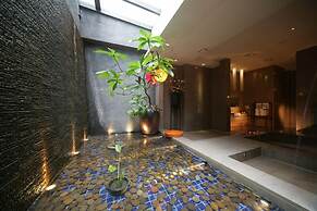 Moonshy Boutique Motel