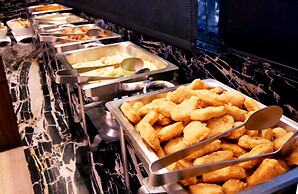 Moonshy Boutique Motel