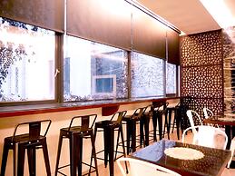 Moonshy Boutique Motel