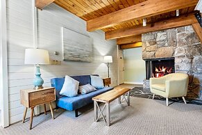 The Lighthouse Inn & Suites