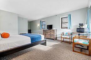 The Lighthouse Inn & Suites