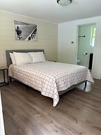 Saratoga Garden Motel