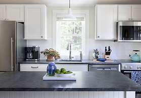 The Lodge at the Cove