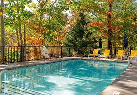 The Lodge at the Cove