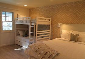 The Lodge at the Cove