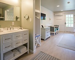 The Lodge at the Cove