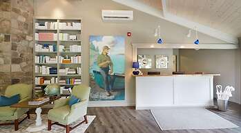 The Lodge at the Cove