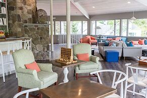 The Lodge at the Cove