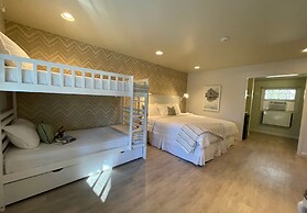 The Lodge at the Cove