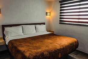Hotel Azucena