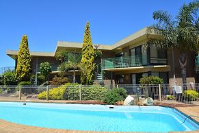 Emmanuel Holiday Apartments