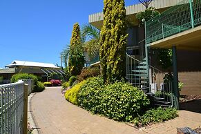 Emmanuel Holiday Apartments