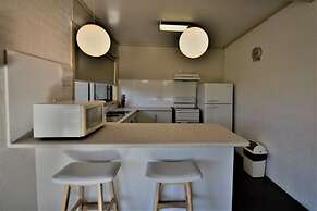 Emmanuel Holiday Apartments