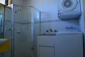 Emmanuel Holiday Apartments