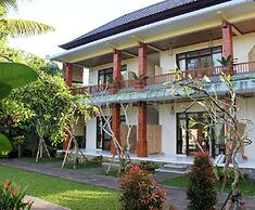 Nyoman Sandi Guest House