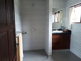 Nyoman Sandi Guest House